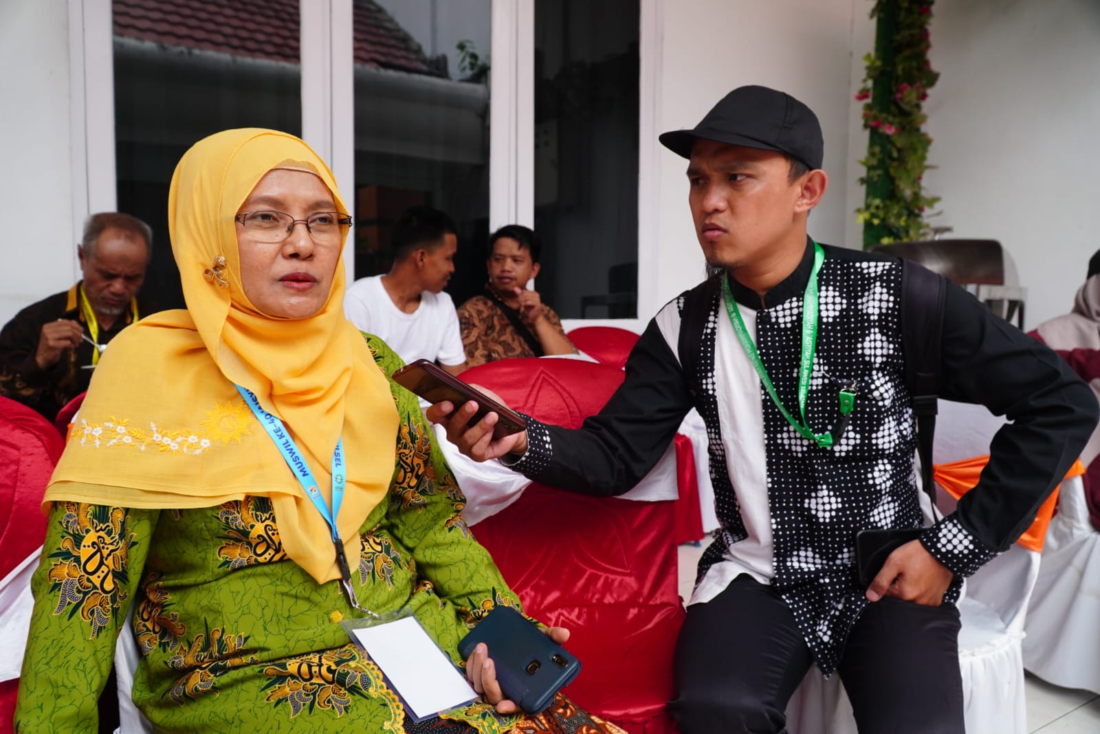 Ketua Terpilih PW Aisyiyah Sulsel Dr. Mahmudah diwawancarai usai Sidang Pleno di Pendopo Rujab Bupati Enrekang, Minggu (5/3/2023).