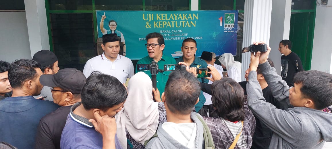 Uji Kompetensi dan Kepatutan (UKK) Bakal Calon Legislatif (Bacaleg) DPRD Sulsel dari Partai Kebangkitan Bangsa (PKB). UKK Bacaleg DPRD Sulsel dari PKB diikuti dari Dapil Sulsel 1, 2 dan 3 berlangsung di Kantor PKB Makassar, Jl Hertasning Makassar no 19, Sabtu (29/4/2023).