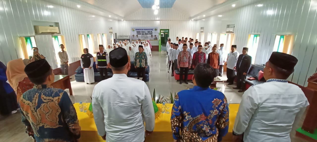 Sebanyak 52 orang Jamaah Calon Haji (JCH) tahun 2023 dari Tana Toraja (Tator) dan Toraja Utara (Torut) hadir mengikuti manasik haji digelar di Aula Kantor Kemenag Kab. Tana Toraja, Minggu (14/5/2023).