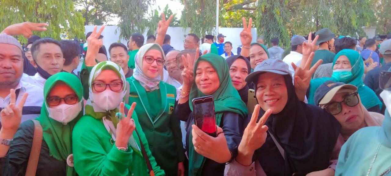 Hj Umiyati, S.Kom resmi mendaftarkan dirinya sebagai Bakal Calon Legislatif (Bacaleg) Partai Persatuan Pembangunan (PPP) kota Makassar usai mendaftar di KPU Makassar, Jum'at (12/5/2023) belum lama ini.