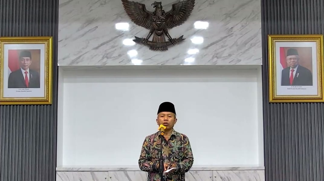 Sekretaris Jenderal Kementerian Agama RI Nizar Ali melantik dan mengambil sumpah jabatan pejabat administrator setingkat eselon tiga lingkup Kanwil Kemeterian Agama Prov. Sulawesi Selatan, Jum'at (16/6/2023).