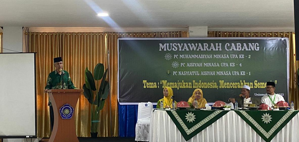 Wakil Ketua PD Muhammadiyah Kota Makassar Darwis Muhdina saat memberikan sambutan pada kegiatan musyawarah terpadu Muhammdiyah cabang Minasa Upa dilaksanakan di Aula FKIK Unismuh Makassar, Minggu (27/8/2023).