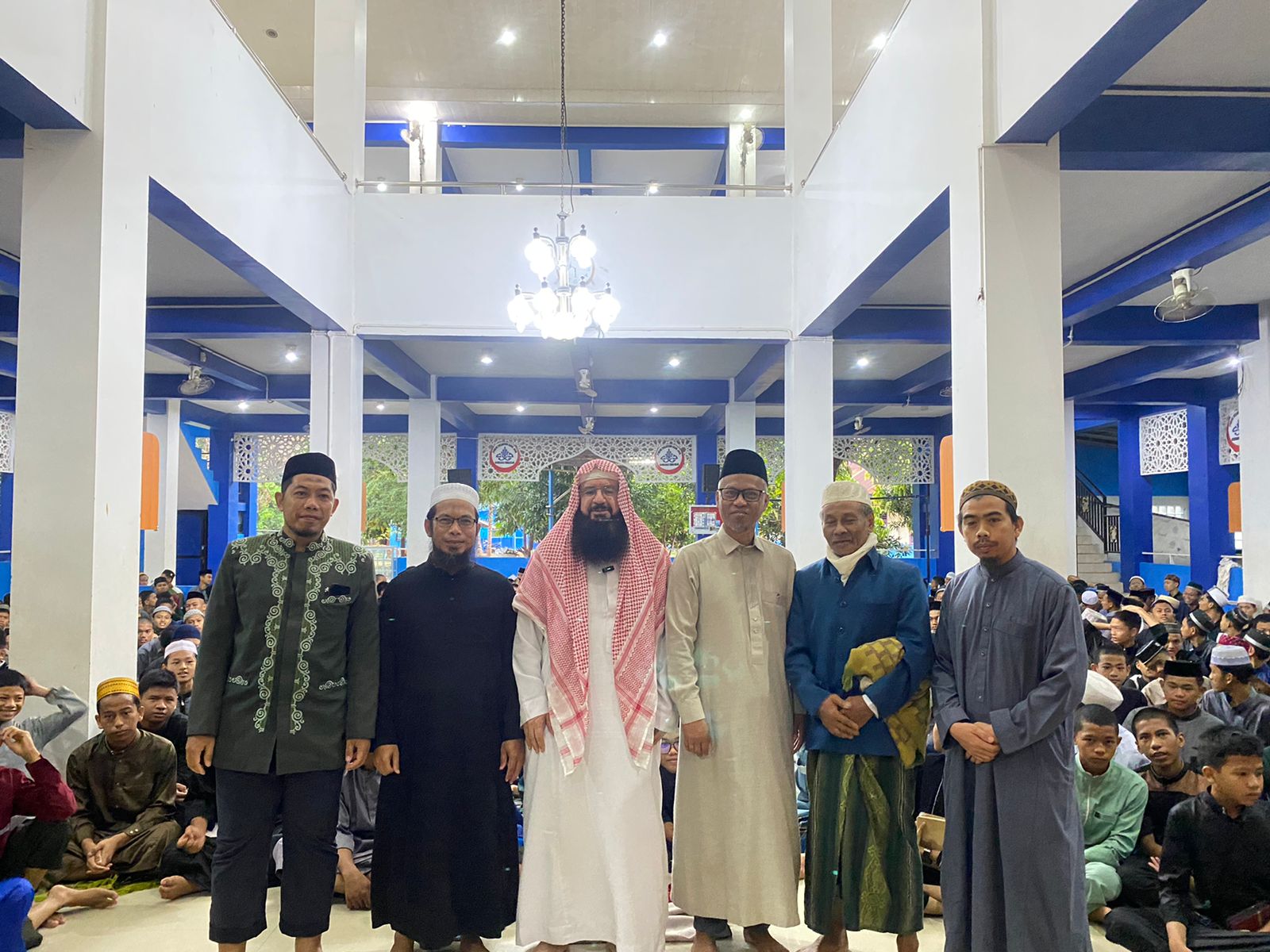 Tokoh Ulama Palestina Syaikh Prof. Dr. Muraweh Mousa Naser berkunjung ke Pondok Pesantren Darul Aman Gombara, Jum'at (24/11/2023).