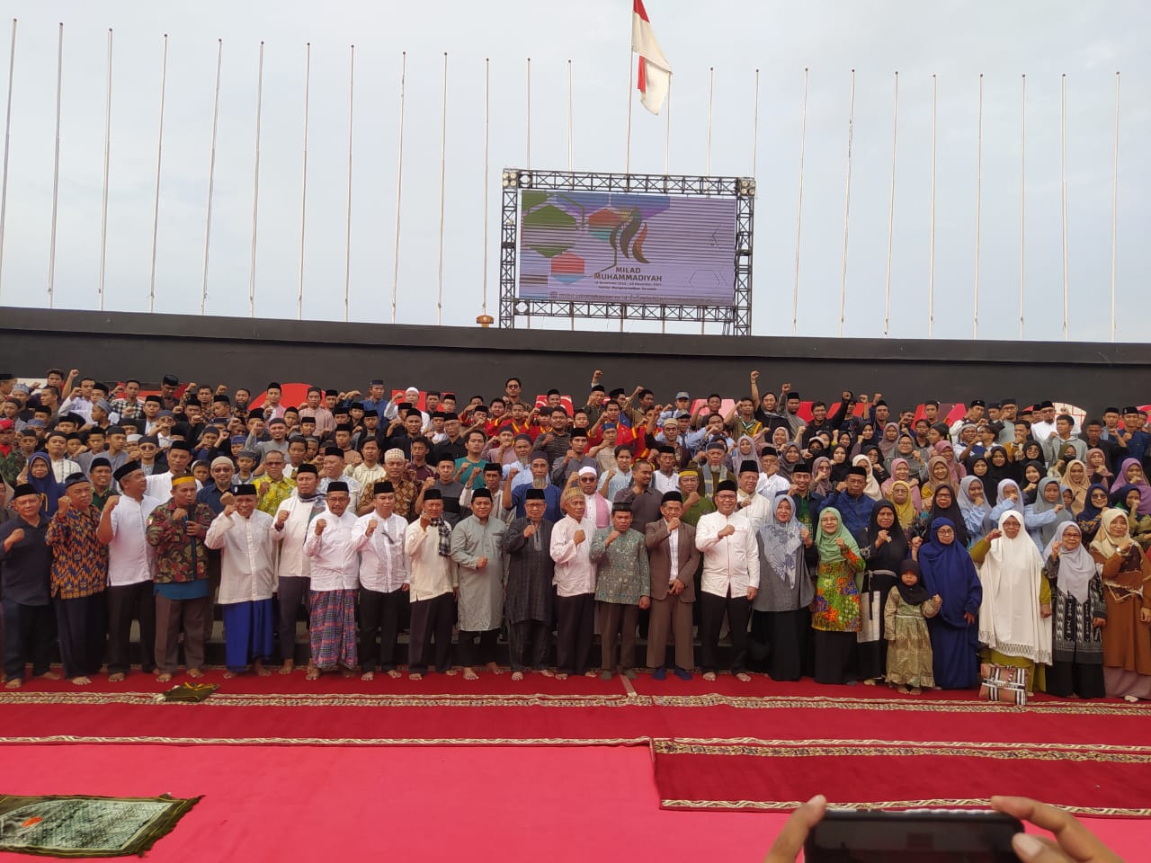 Pimpinan Daerah (PD) Muhammadiyah Kota Makassar sukses menggelar kegiatan resepsi Milad ke-111 Muhammadiyah Tingkat Kota Makassar di Anjungan Pantai Losari Makassar, Senin (27/11/2023).