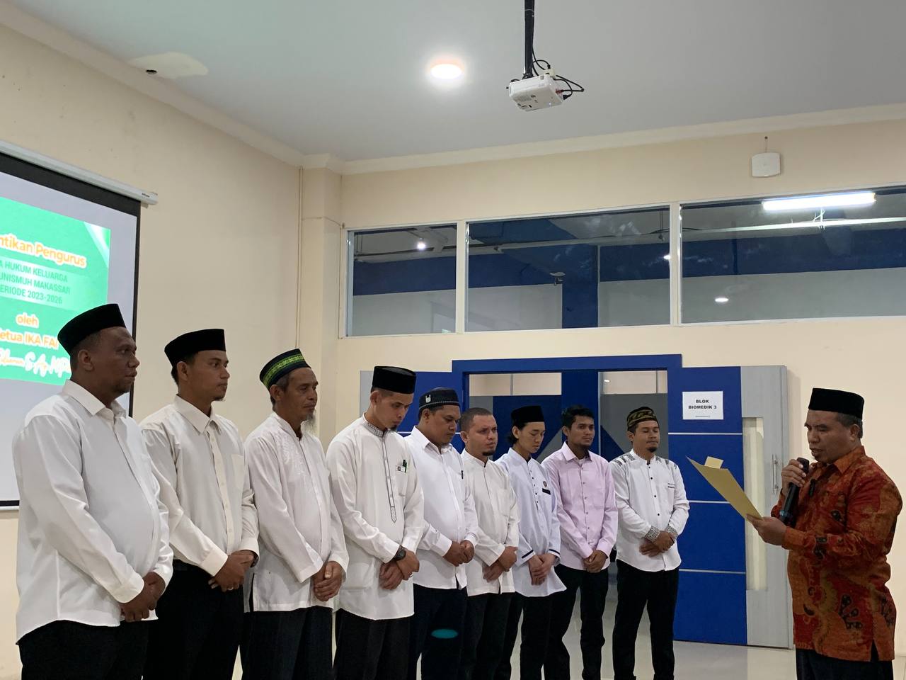 Ikatan Keluarga Alumni (IKA) Hukum Keluarga Fakultas Agama Islam (FAI) Universitas Muhammadiyah Makassar resmi dikukuhkan, di Gedung Balai Sidang Unismuh Lantai 2, Jl Sultan Alauddin Makassar, Sabtu (9/12/2023).