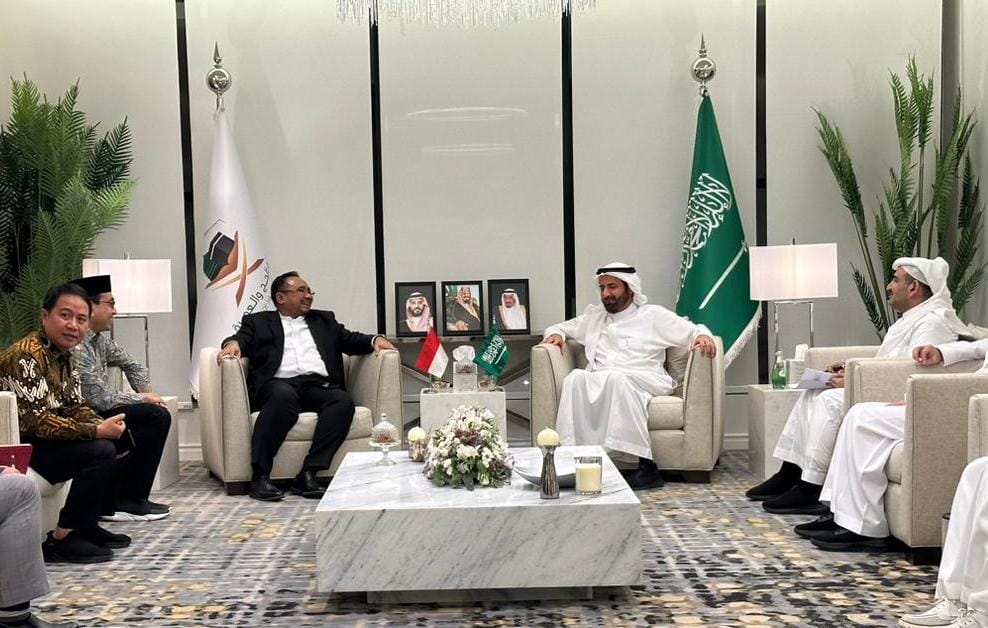 Menteri Agama RI Yaqut Cholil Qoumas bertemu dengan Menteri Haji dan Umrah (Menhaj) Arab Saudi Taufiq F Al Rabiah di Jeddah, belum lama ini, Menag menyampaikan Pelunasan Bipih atau biaya yang dibayar jemaah haji reguler dibuka mulai 9 Januari 2024.