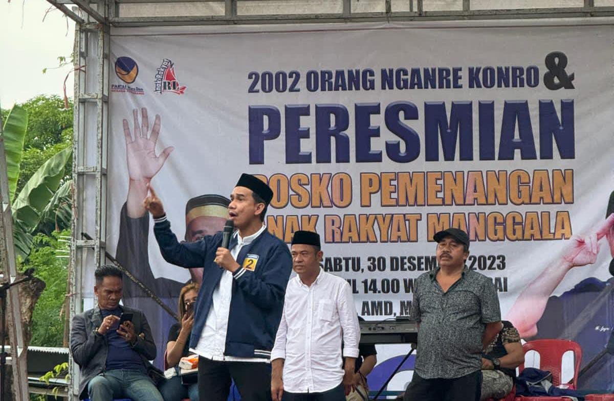 Ribuan warga menghadiri peresmian posko pemenangan Anak Rakyat yang berlokasi di Nipa-Nipa, Antang, Kecamatan Manggala, Sabtu (30/12/2023).