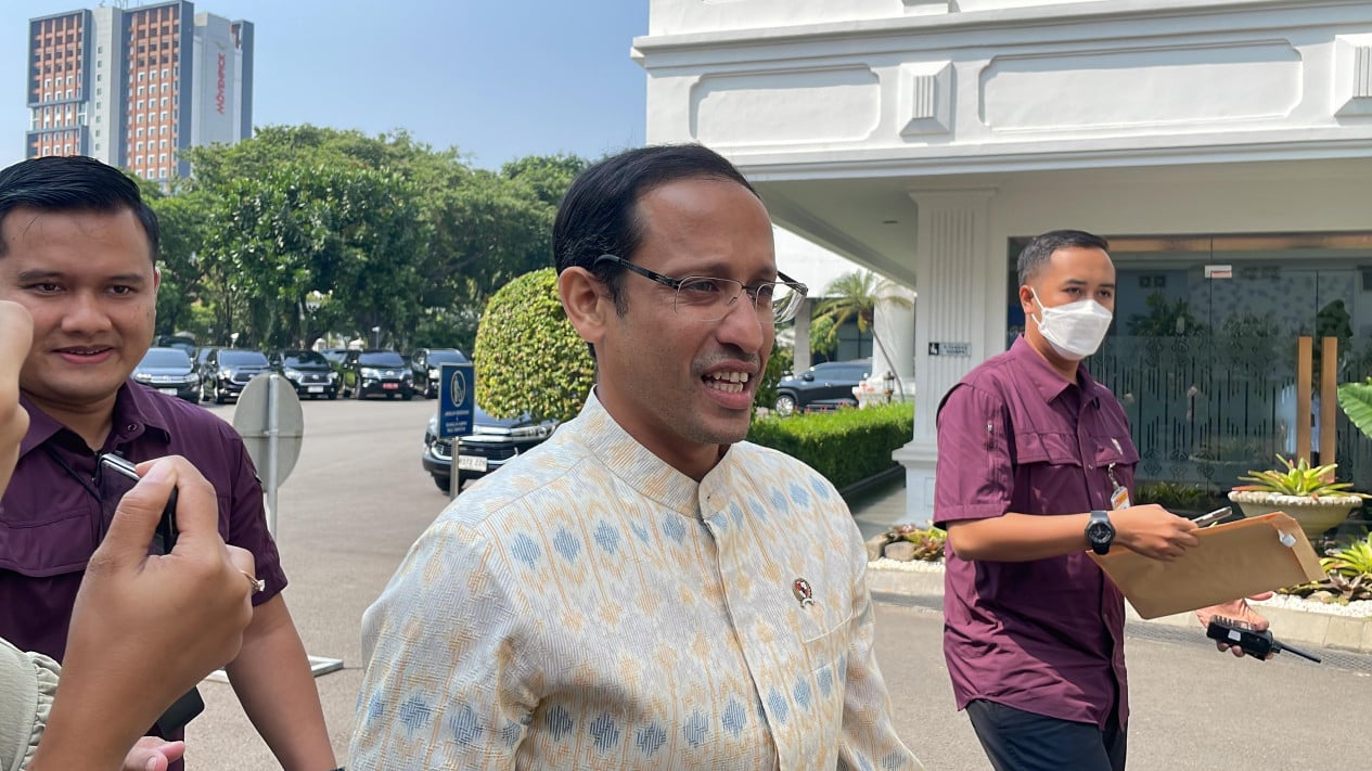 Nadiem Anwar Makarim Akhirnya Batalkan Kenaikan UKT usai bertemu Presiden Joko Widodo di Istana Merdeka, Jakarta, Senin (27/5/2024).