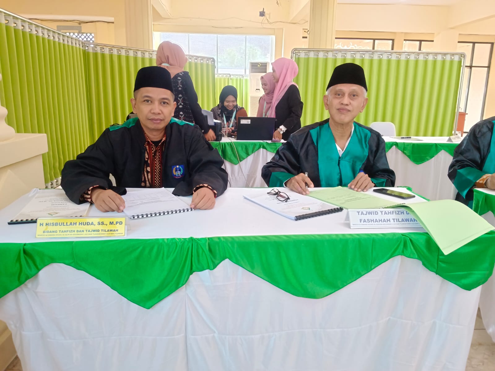 Dosen Institut Agama Islam Negeri (IAIN) Bone, Dr H Mujahid (Kanan) meninggal dunia, Ahad (5/5/2024) subuh, Ia sebagai Dewan Hakim pada Musabaqah Tilawatil Quran Ke-33 tingkat Sulsel di Takalar.