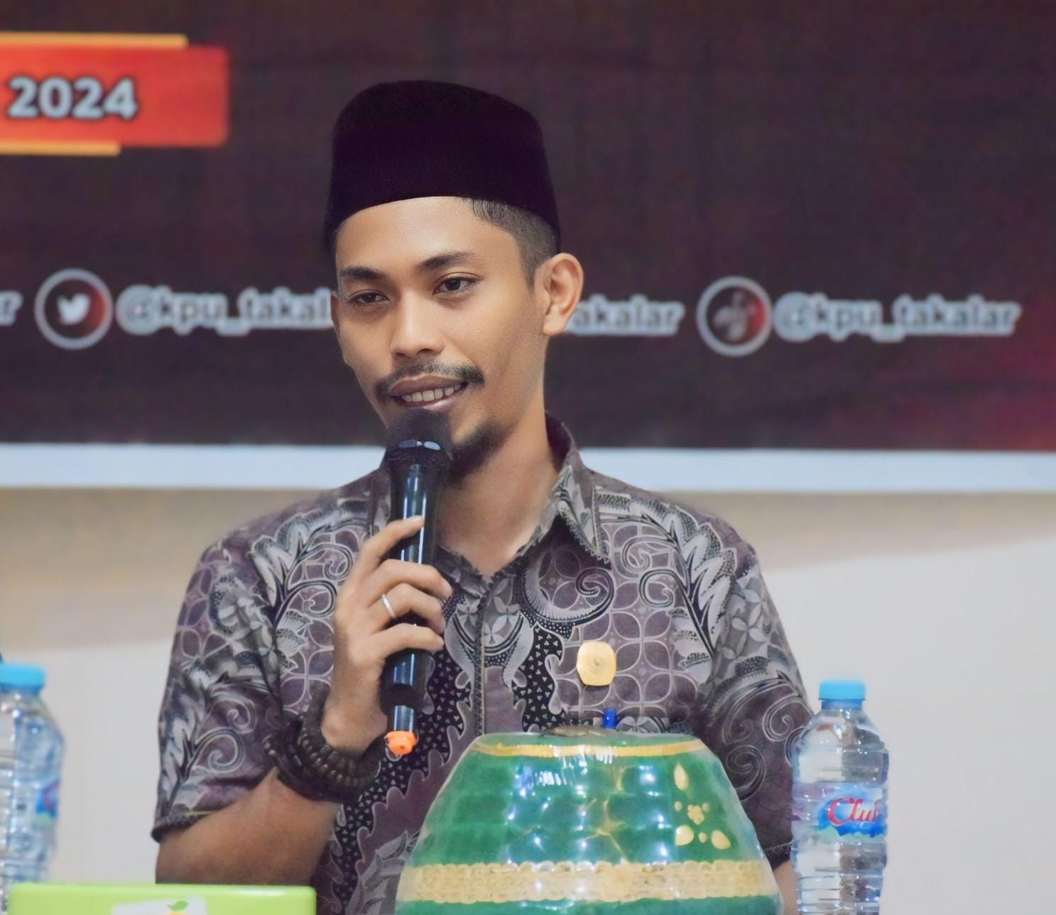 Komisioner KPU Takalar Kordiv Sosialisasi, Pendidikan Pemilih, Partisipasi Masyarakat, dan Sumber Daya Manusia, Muhammad Nadir.