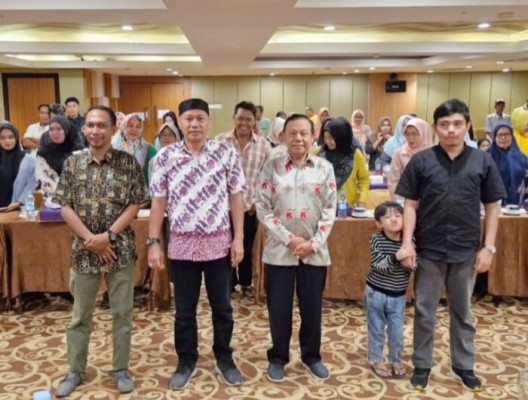 Anggota DPRD Kota Makassar, HM Yunus menggelar sosialisasi Perda Nomor 5 Tahun 2022 Tentang Perlindungan Guru, di Hotel Almadera, Sabtu (25/5/2024).