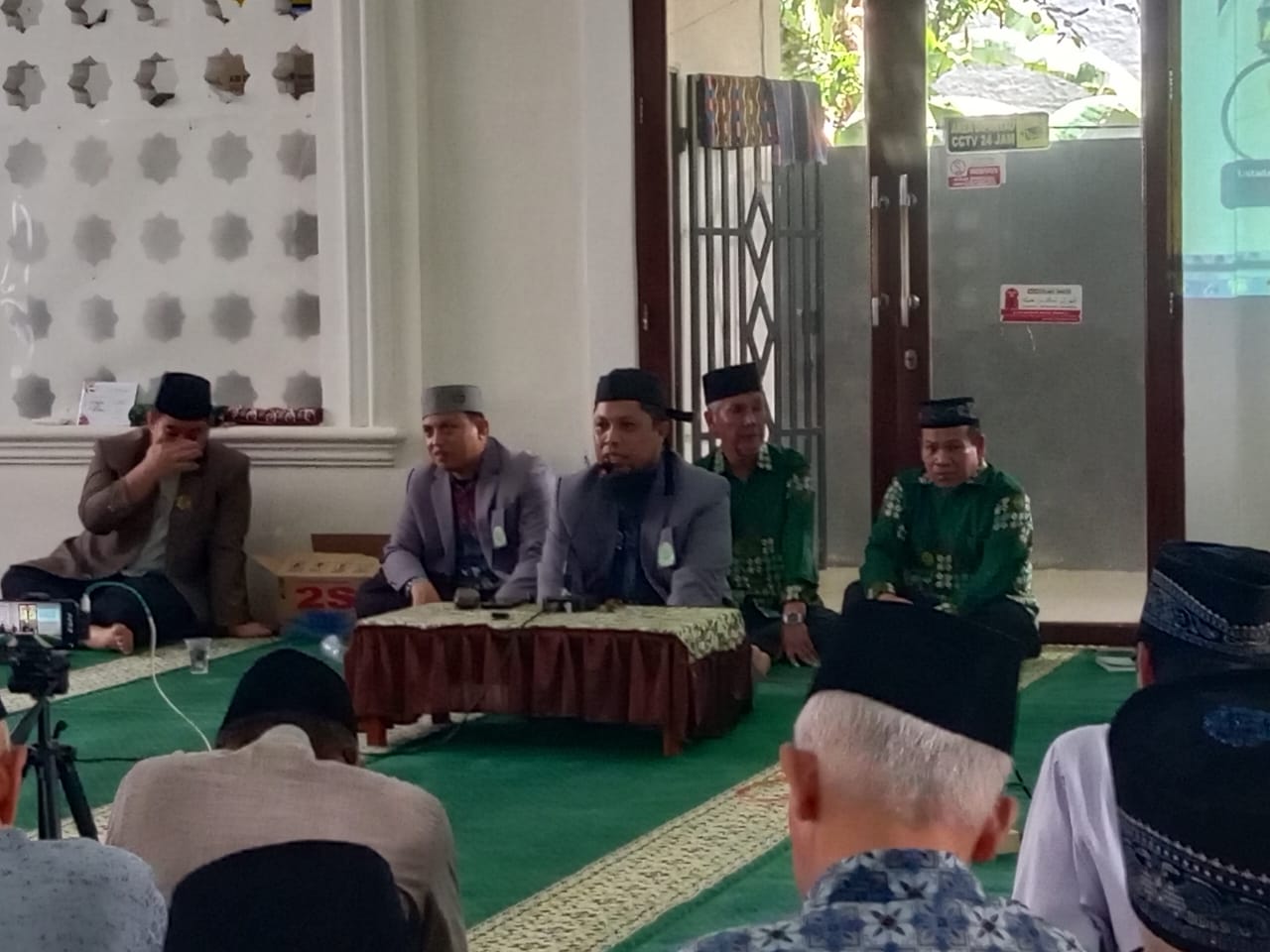 Majelis Tabligh Pimpinan Daerah (PD) Muhammadiyah kota Makassar menggelar kegiatan silaturahim bersama di Masjid Muallim Pimpinan Cabang Muhammadiyah Jongaya, Jl Kumala Makassar, Minggu (2/2/2025).