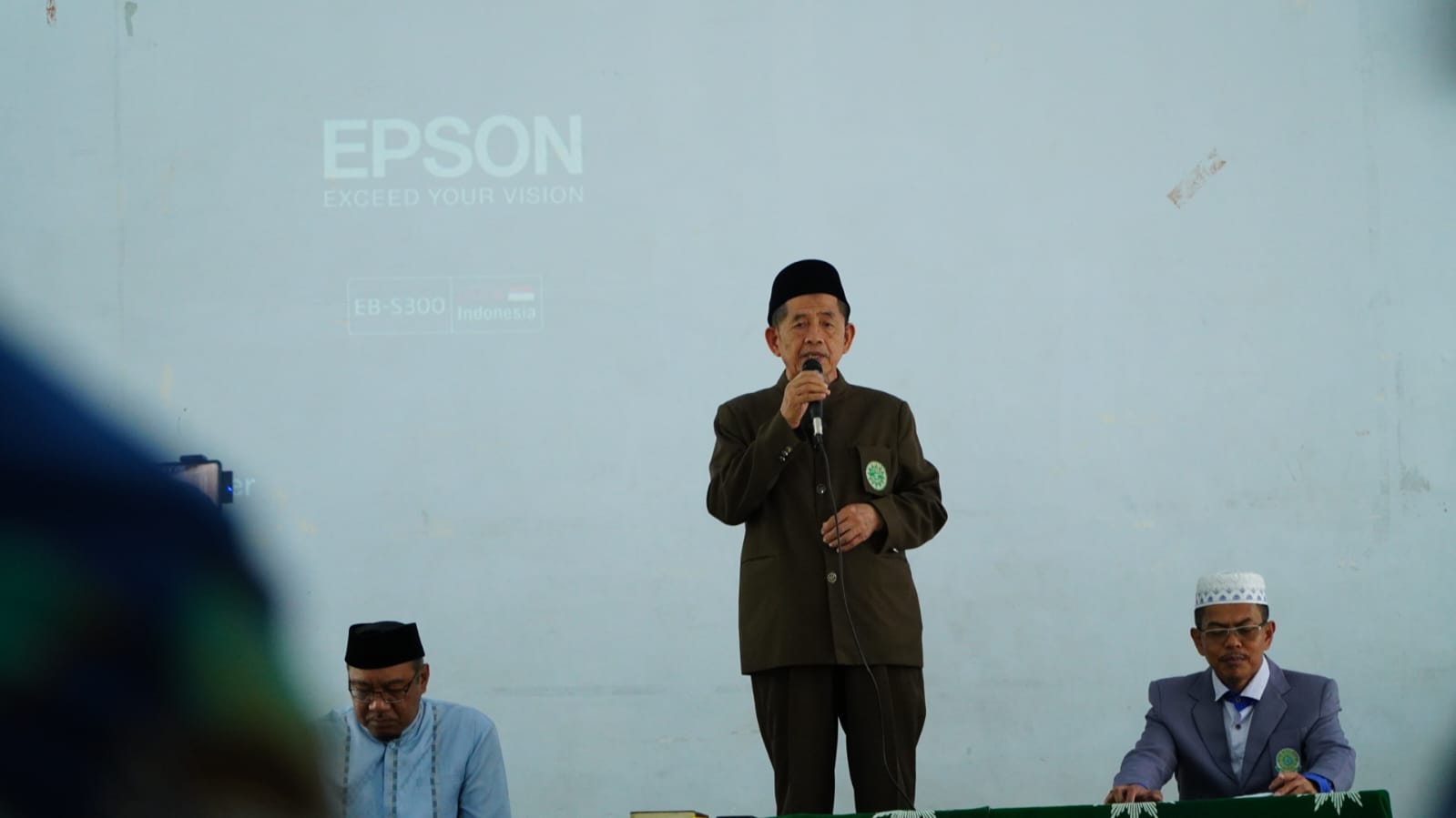 Ketua PD Muhammadiyah Makassar KH. Said Abd Shamad membawakan sambutan saat silaturahim dan refreshing dilaksanakan di Masjid Al-Fatah Muhammadiyah Sambung Jawa, Jl Tanjung Alang Makassar, Minggu (23/2/2025). Sebanyak 182 Muballigh Muhammadiyah bakal bertugas selama ramadan 1446 H mendatang.