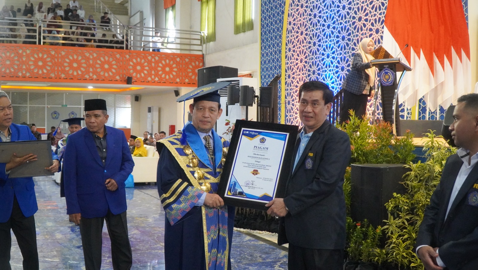 Universitas Muhammadiyah (Unismuh) Makassar menggelar wisuda ke-84 yang diikuti oleh 646 lulusan dari berbagai jenjang pendidikan, mulai dari diploma hingga doktoral.