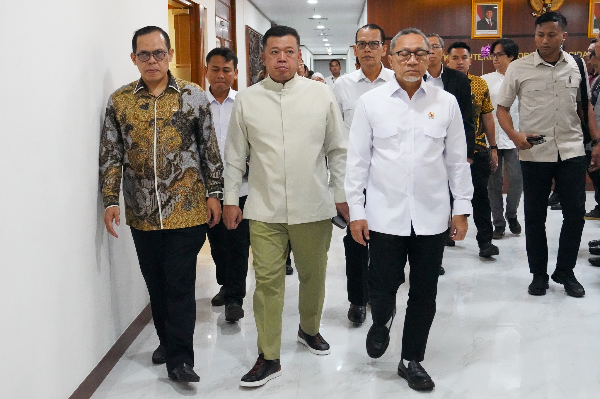 KPK aktif dalam monitoring tata kelola alih fungsi lahan sawah, bekerja sama dengan Kementerian Koordinator Bidang Pangan, Kementerian Agraria dan Tata Ruang/Badan Pertanahan Nasional (ATR/BPN), serta berbagai pemangku kepentingan lainnya.