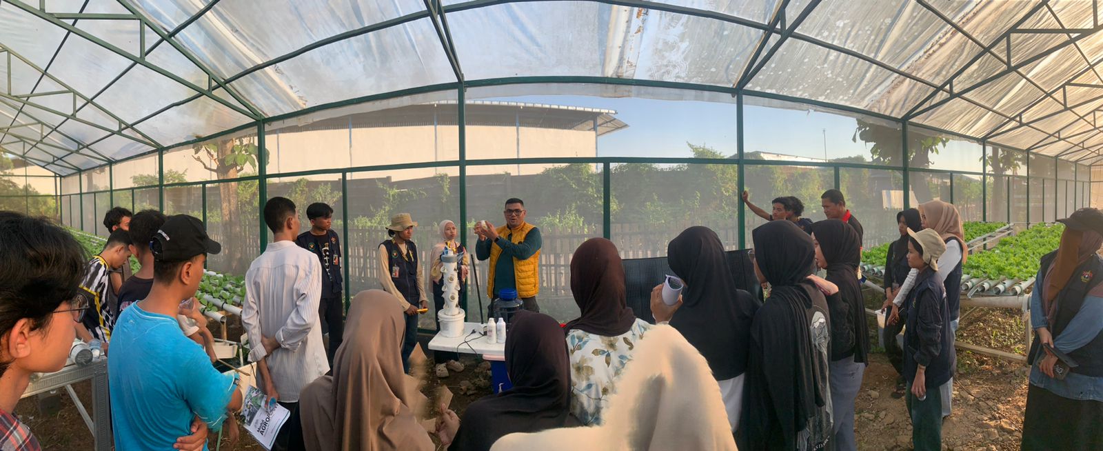 Tim Program Penguatan Kapasitas Organisasi Kemahasiswaan (PPK ORMAWA) Himpunan Mahasiswa Teknologi Pertanian (HIMATEPA) Universitas Hasanuddin (UH) kembali melanjutkan program pemberdayaan pemuda di Desa Nisombalia, Kecamatan Marusu, Kabupaten Maros.