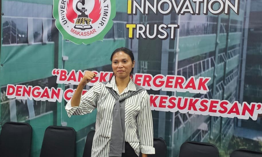 Alumni Program Studi DIII Kebidanan Tahun 2016 Fakultas Keperawatan UIT Makassar Marselina Meo Rio resmi diterima bekerja di HOM Hospital, salah satu rumah sakit milik Pemerintah Kuwait.