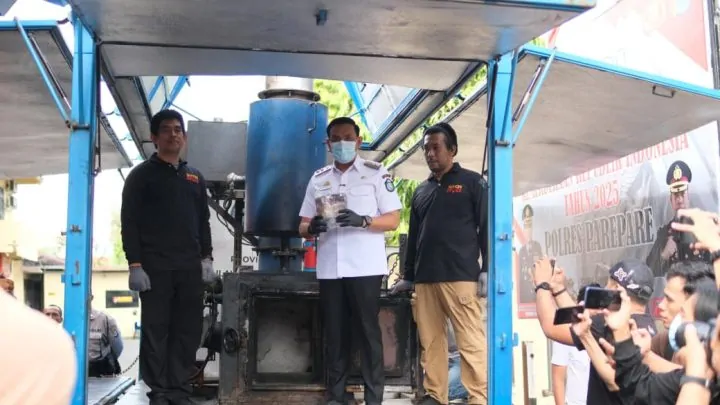 Wawali Kota Parepare Hermanto Apresesiasi Pemusnahan Terbuka 20 Kg sabu.