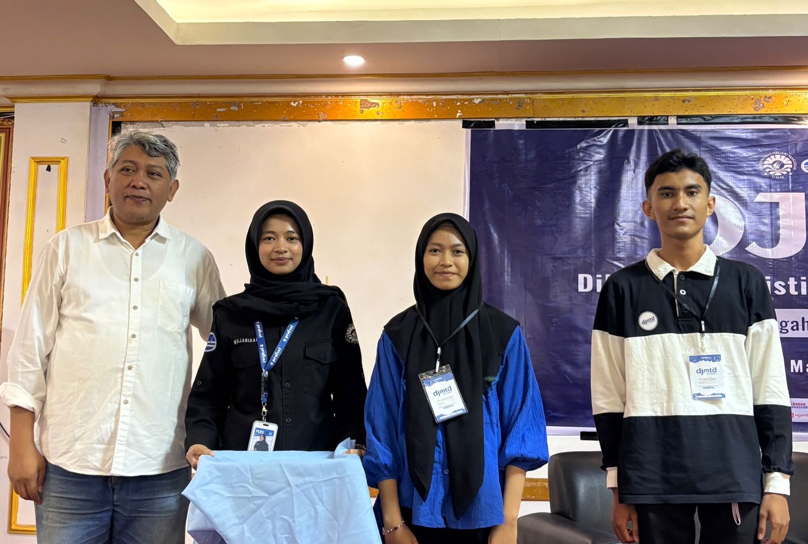 Dewan Senior Lembaga Pers Mahasiswa (LPM) Profesi Universitas Negeri Makassar (UNM), Fachruddin Palapa.