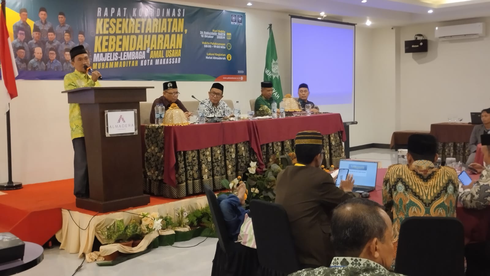 Kegiatan berlangsung di Hotel Almaderaa, Jl. Somba Opu kota Makassar, Sabtu (18/10/2025).