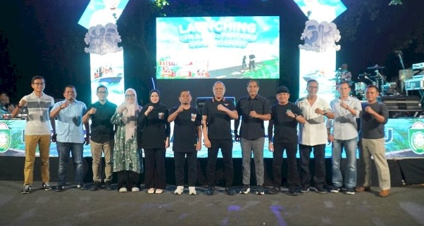 Pemerintah Kota Parepare sukses meluncurkan program Car Free Night–Car Free Day (CFN–CFD), Pantaiku, dan Kampung Enjoy.