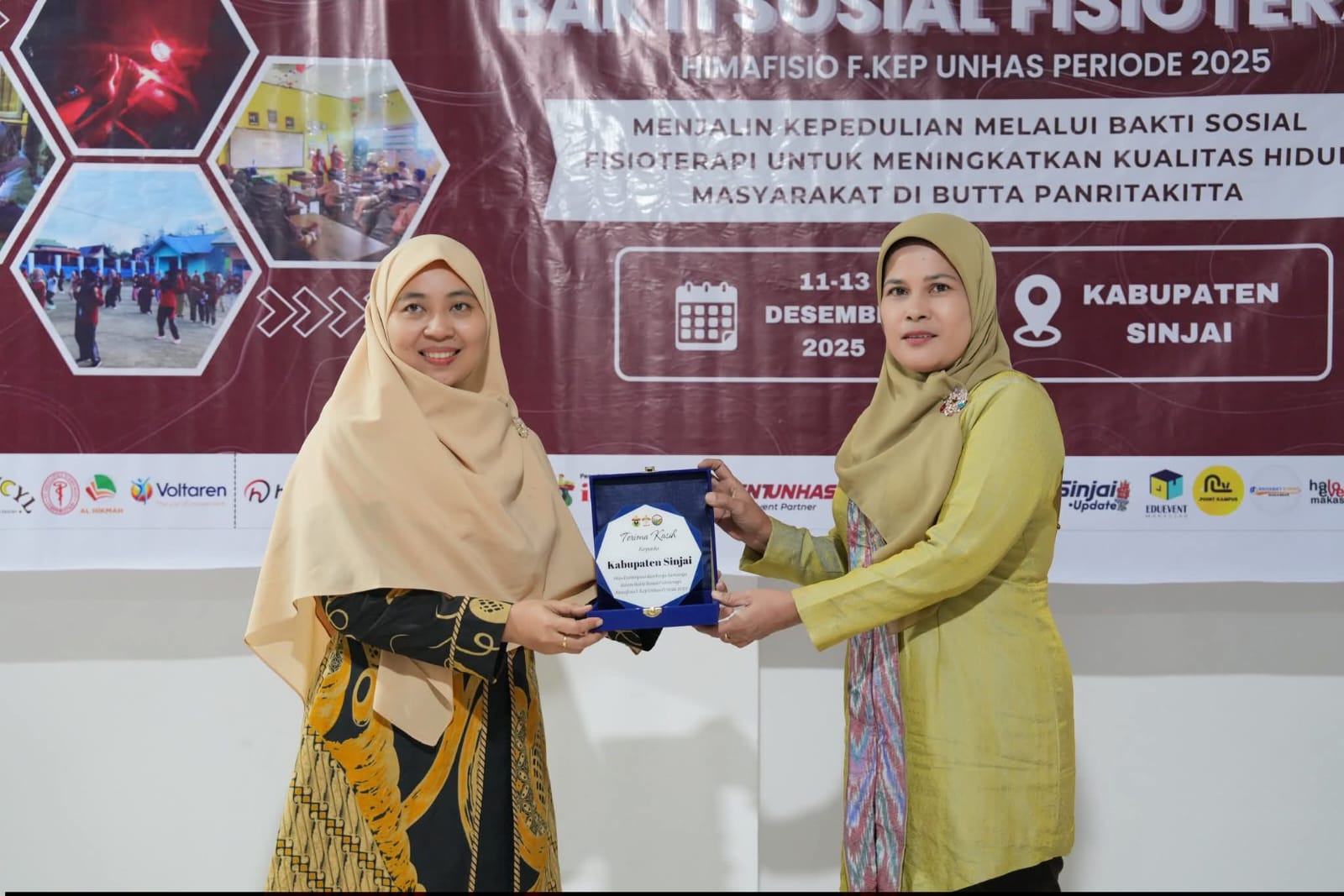 Himpunan Mahasiswa Fisioterapi Fakultas Keperawatan Universitas Hasanuddin (HIMAFISIO F-Kep Unhas) menggelar kegiatan Bakti Sosial Fisioterapi di Kabupaten Sinjai, Sulawesi Selatan, pada 11–12 Desember 2025.