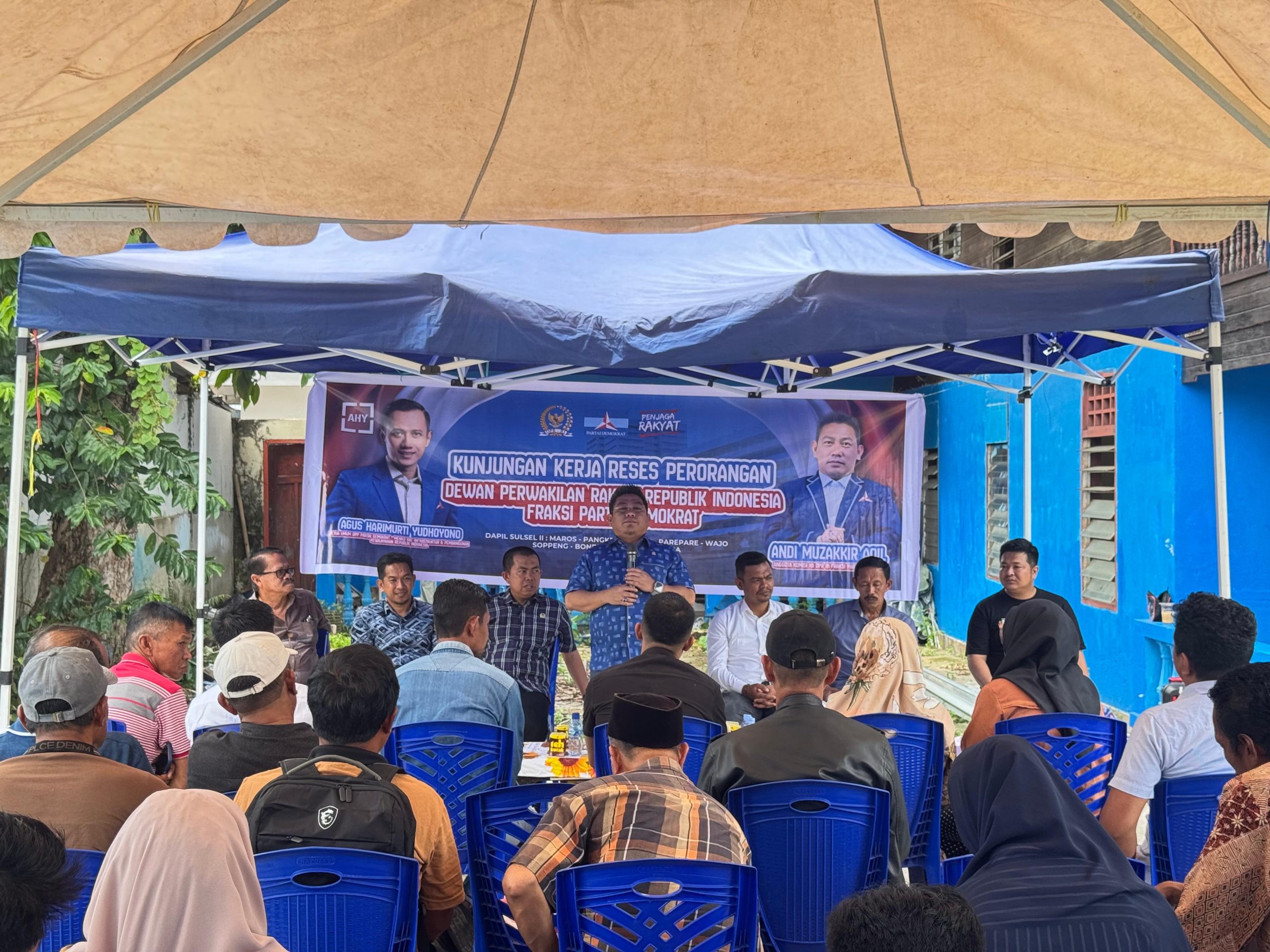 Anggota DPR RI Fraksi Demokrat, Muzakkir Aqil gelar kegiatan reses perorangan di Kabupaten Sinjai guna menyerap aspirasi masyarakat di daerah pemilihan, Minggu (21/12/2025).