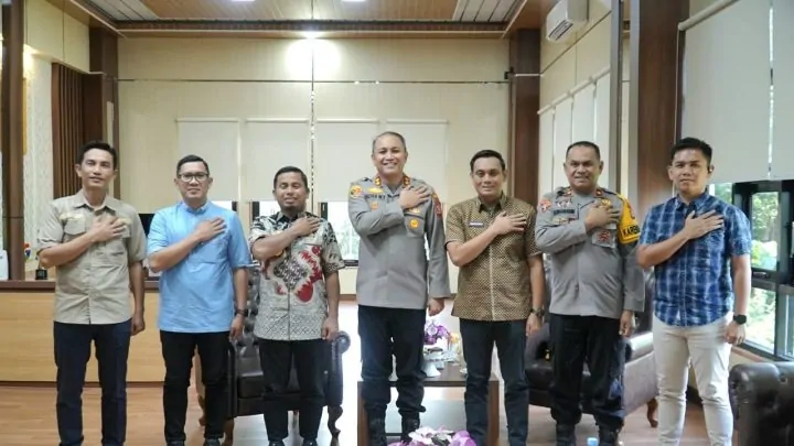 Pemerintah Kota Parepare memberikan apresiasi tinggi kepada Kapolres Parepare, AKBP Indra Waspada Yuda, beserta jajarannya, terkhusus Polsek Kawasan Pelabuhan Nusantara (KPN), atas keberhasilan menggagalkan upaya penyelundupan narkotika jenis sabu-sabu di Pelabuhan Nusantara Parepare, Sabtu (2/8/2025).