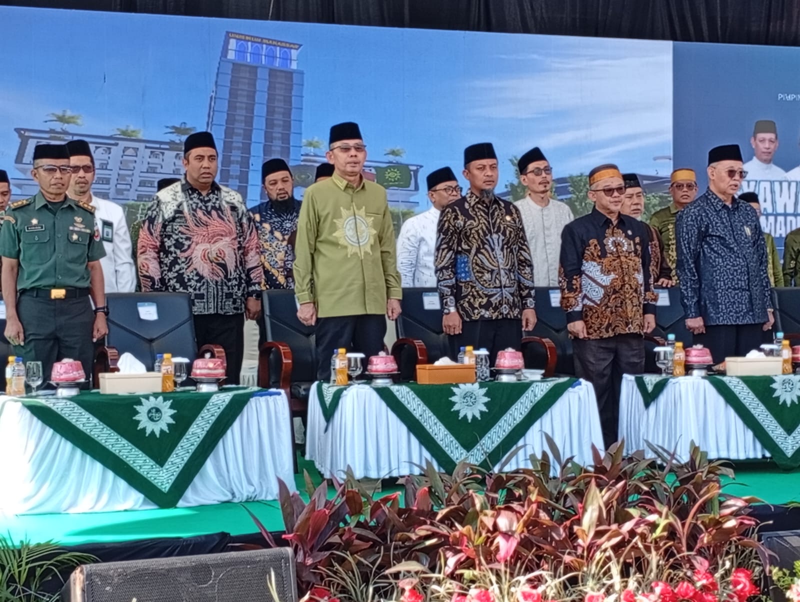 Hal itu disampaikan Andi Sudirman saat menghadiri kegiatan Syawalan 1447 Hijriah yang diselenggarakan oleh Pimpinan Wilayah (PW) Muhammadiyah Sulsel di Kantor PWM Sulsel, Jl Perintis Kemerdekaan, Makassar, Sabtu (28/3/2026) belum lama ini.