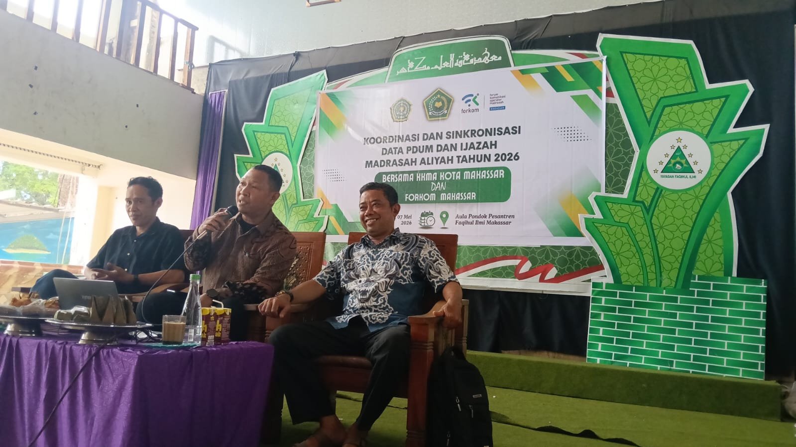Kelompok Kerja Madrasah Aliyah (KKMA) Kota Makassar bekerja sama dengan Forum Operator Madrasah (FORKOM) Makassar menggelar rapat koordinasi dan sinkronisasi data Pangkalan Data Ujian Madrasah (PDUM) serta Ijazah Madrasah Aliyah untuk tahun 2026.