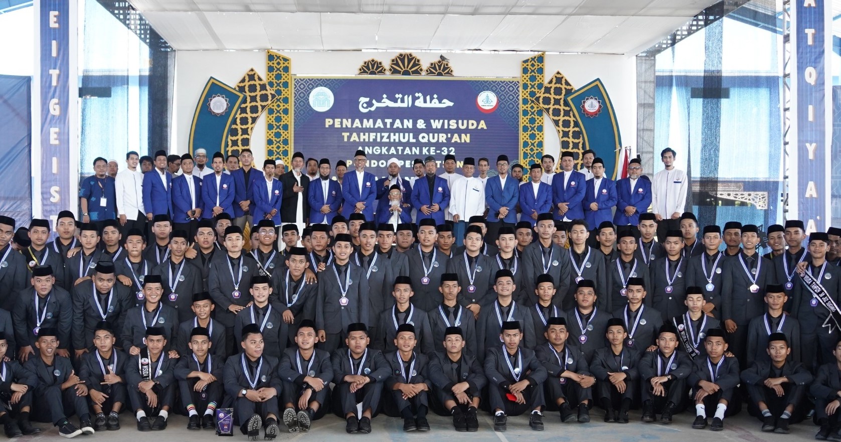Pondok Pesantren (Pontren) Darul Aman Gombara Makassar menggelar acara Penamatan Santri Angkatan ke-32 dan Wisuda Tahfidzul Qur’an Tahun 2026.
