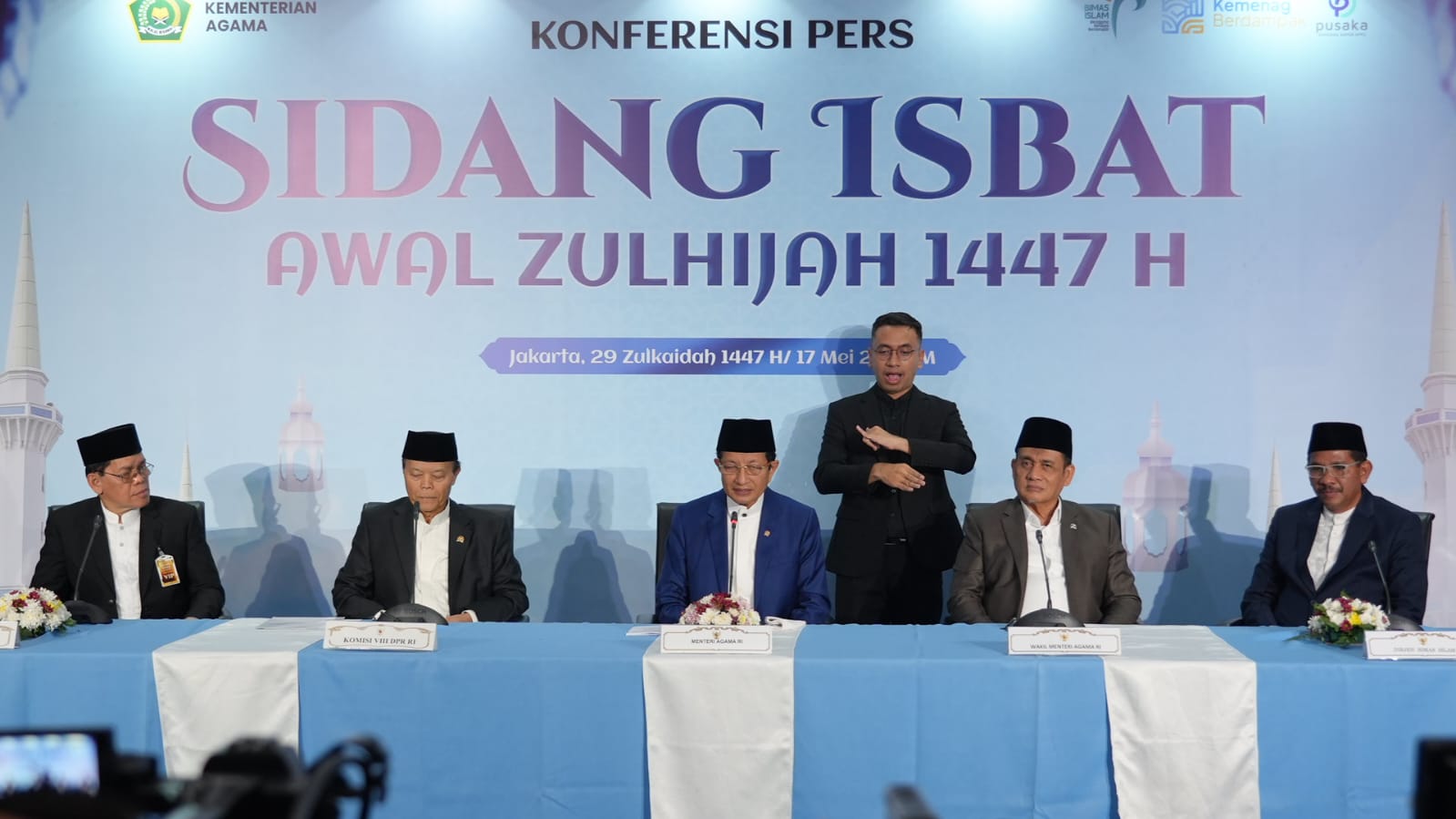 Keputusan tersebut disampaikan Menteri Agama dalam konferensi pers Sidang Isbat penetapan awal Zulhijjah 1447 H yang digelar di Kantor Kemenag Jl. MH. Thamrin Jakarta, Minggu (17/5/2026).
