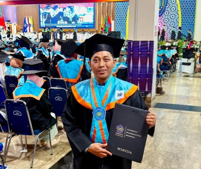 Prestasi tersebut diraih pada Wisuda Ke-88 Universitas Muhammadiyah Makassar yang berlangsung di Balai Sidang Unismuh Makassar, Sabtu (20/6/2026).