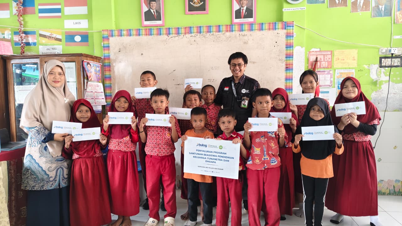 Unit Pengumpul Zakat (UPZ) Perum Bulog Kantor Wilayah Sulawesi Selatan dan Barat (Sulselbar) bekerja sama dengan LAZNAS Inisiatif Zakat Indonesia (IZI) Perwakilan Sulawesi Selatan menyalurkan program beasiswa pendidikan kepada 45 anak, yang terdiri atas 10 anak dari keluarga tunanetra serta 35 anak yatim dan dhuafa, Jum'at (26/6/2026).