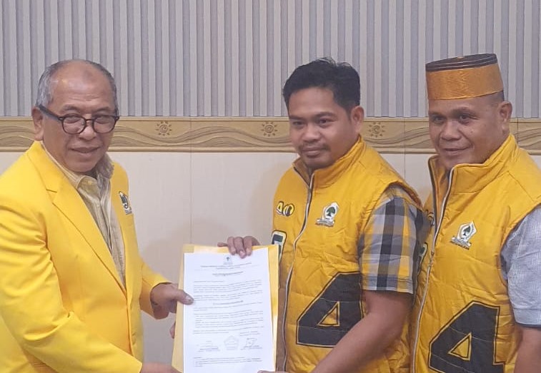 Penyerahan surat rekomendasi dukungan dilakukan pada Minggu (5/7/2026) di Rumah Makan Bahari, Makassar.