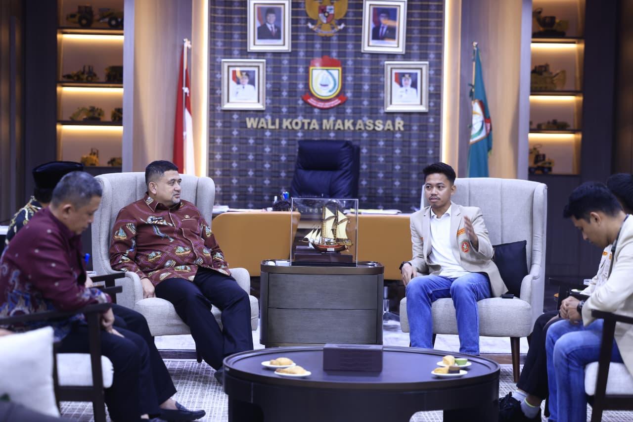 Pimpinan Daerah (PD) Pemuda Muhammadiyah Kota Makassar saat audience dengan Wali Kota Makassar Munafri Arifuddin.