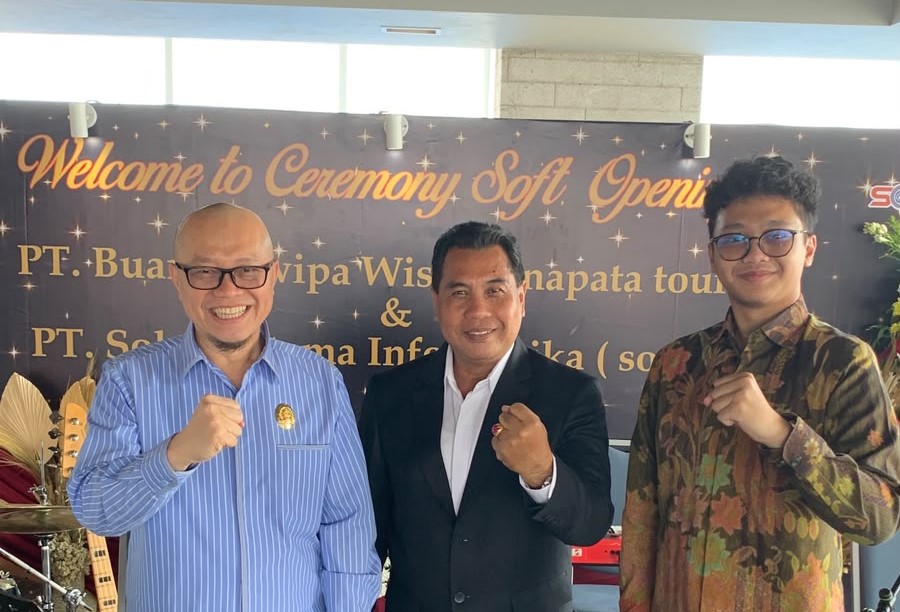 Ketua Umum Insan Pariwisata Indonesia (IPI), I Gede Susila Wisnawa, meresmikan pembukaan kantor PT Buana Dwipa Wisata (Napata Tour) di Jakarta, Senin (27/7/2026).