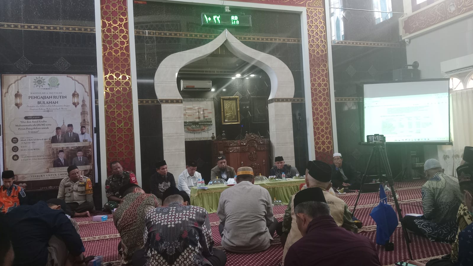Pengajian digelar di Masjid Baiturrahim Bungung Lompoa, Jalan Gagak Nomor 25, Kecamatan Mariso, Kota Makassar, Minggu (16/8/2026).