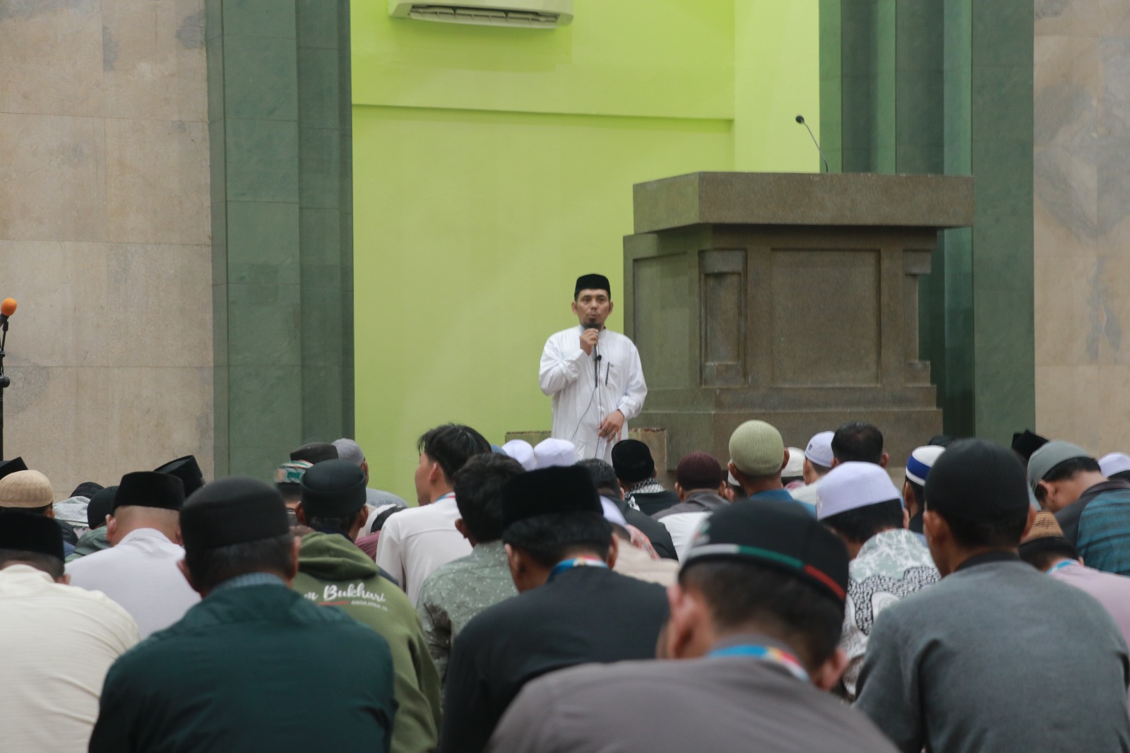 Di tengah keberagaman pemikiran dan dinamika gerakan Islam di Indonesia, Muktamar V Wahdah Islamiyah yang digelar di Masjid Agung Al-Mabrur, Asrama Haji Pondok Gede, Jakarta, Kamis (20/8/2026), membawa pesan kuat tentang pentingnya persatuan keummatan.