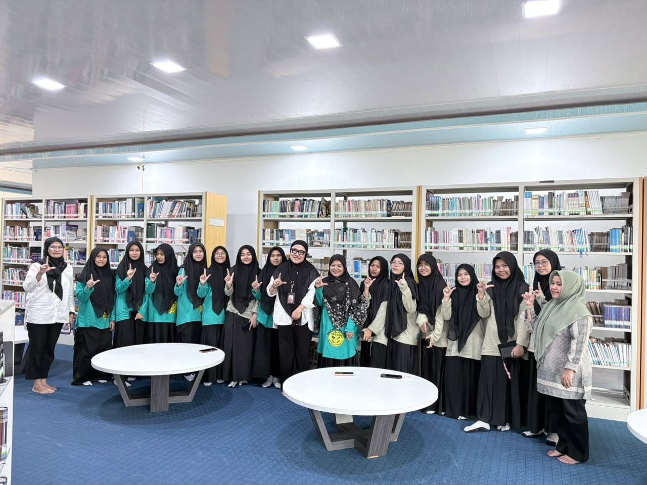 Salah satu upaya tersebut diwujudkan melalui kunjungan edukatif ke Perpustakaan Wilayah dan Kearsipan Sulsel, Jl Sultan Alauddin Makassar, Kamis (20/8/2026).