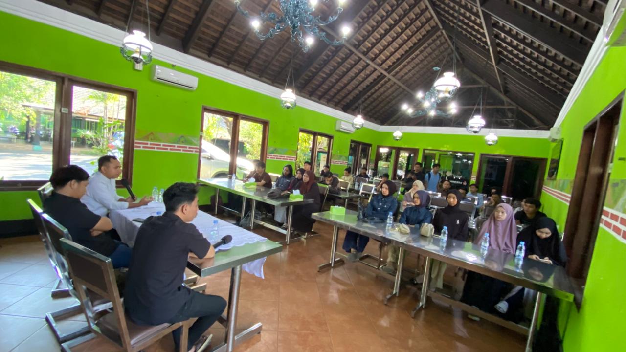 Kegiatan dilaksanakan di Aula Rumah Makan Wong Solo, Jalan Sultan Alauddin, Makassar, Jumat (28/8/2026).