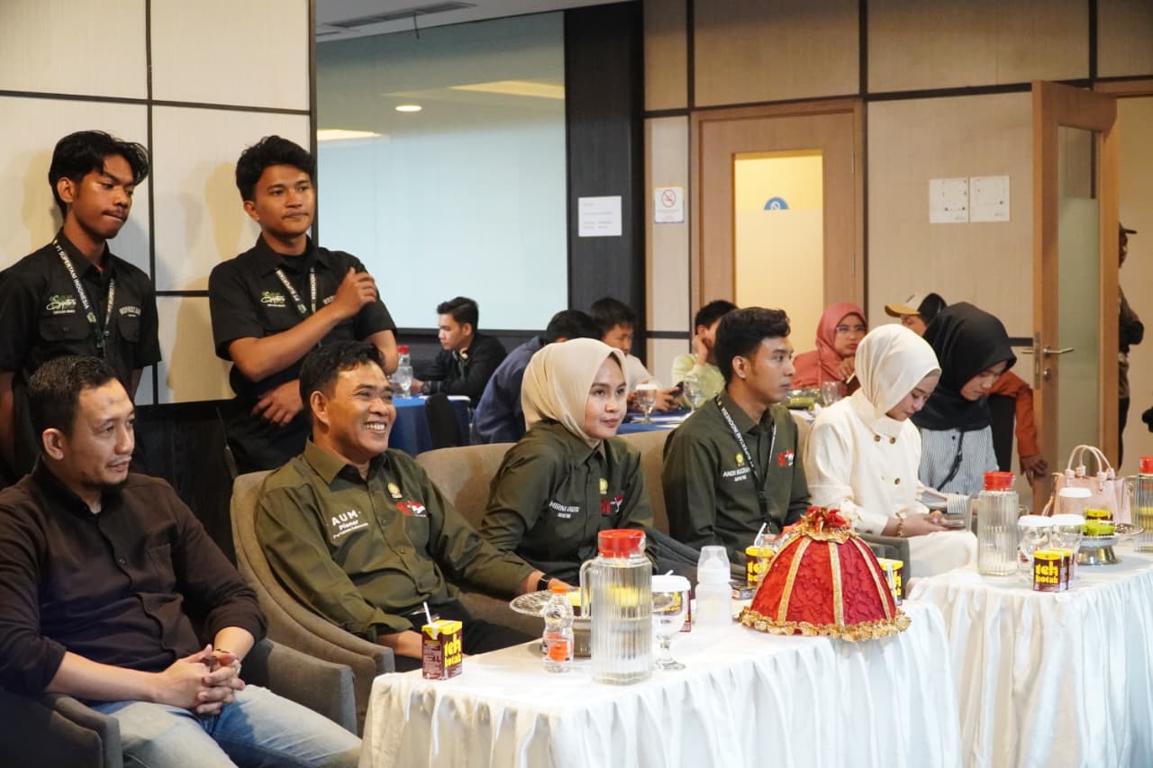 Super Tani menggandeng generasi zoomer atau generasi digital (Gen Z), melalui sebuah event “Digital Content Challenge Pupuk Super Tani Indonesia 2026”, yang digelar di Hotel Vasaka, Kota Makassar, Sabtu malam tadi (29 Agustus 2026).