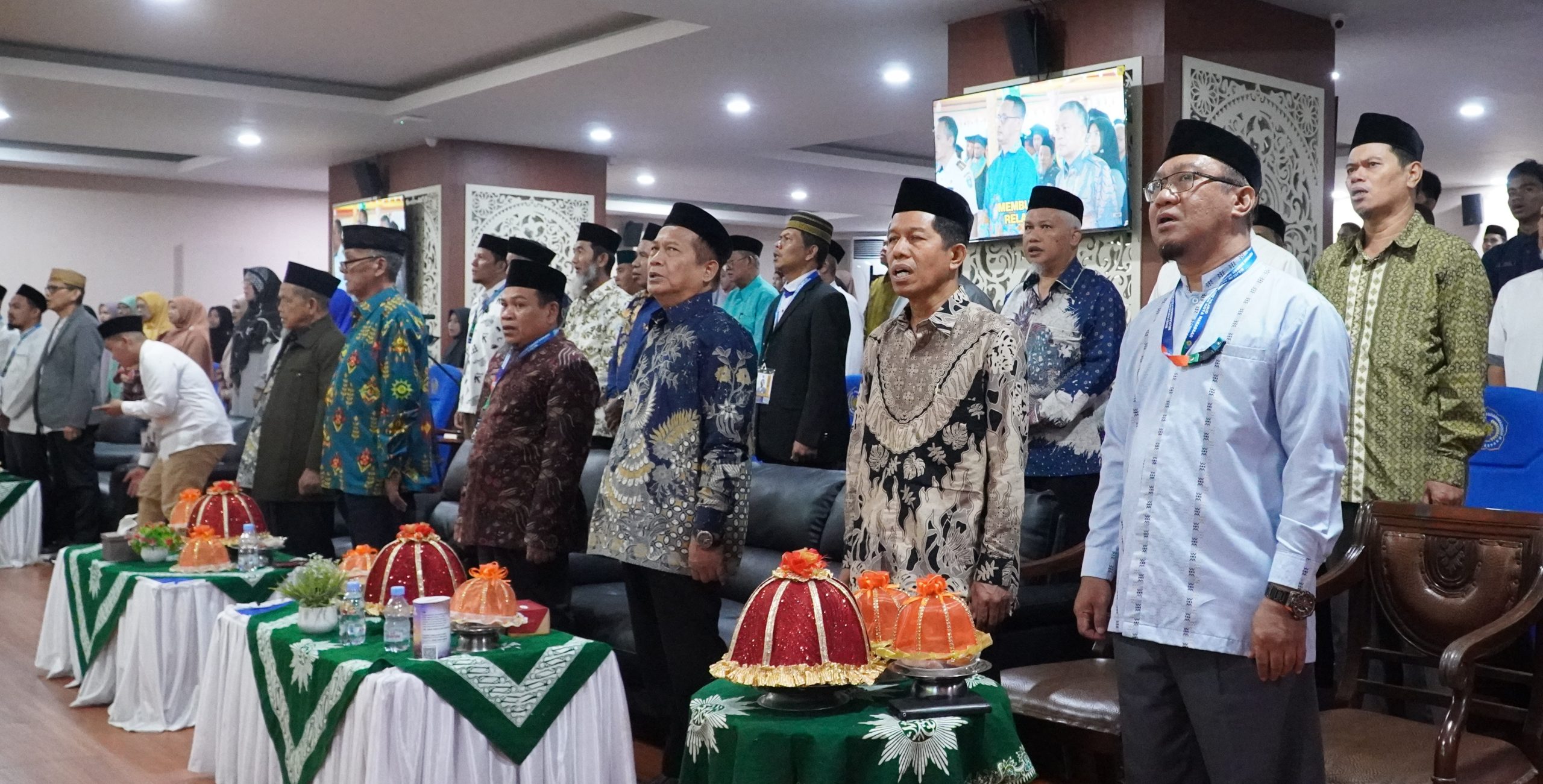 Kegiatan halaqah dengan tajuk "Aktualisasi manhaj tarjih di era digital: Respons hukum atas isu keagamaan, social dan budaya" ini dilaksanakan di Theater I-Gift Universitas Muhammadiyah Makassar, Jl. Sultan Alauddin Makassar, Minggu (11/10/2026).