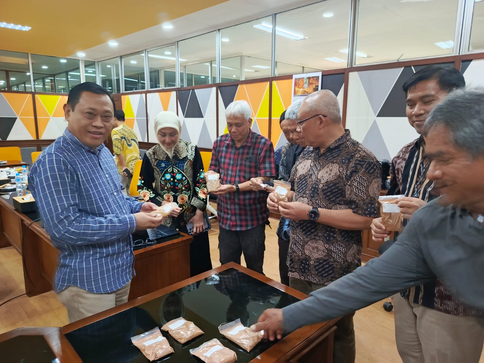 MRS-ID Matangkan Hilirisasi Hasil Riset, Bahas Tiga Agenda Teknologi Industri.