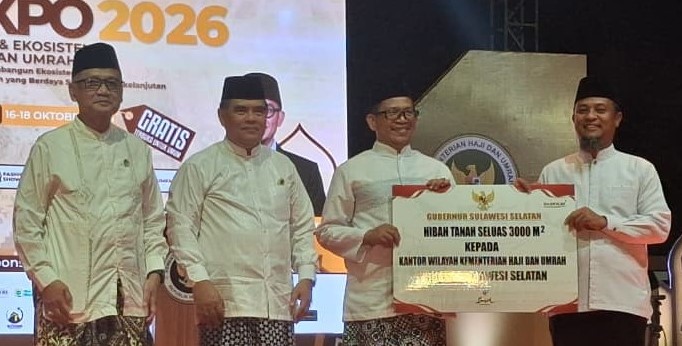 Andi Sudirman dalam rangkaian UMKM Expo Sulsel 2026 di Gowa, Sabtu (17/10/2026). Ia mendorong produk kuliner dan usaha mikro, kecil, dan menengah (UMKM) Sulawesi Selatan menembus pasar Arab Saudi, termasuk menjadi bagian dari rantai pasok kebutuhan jemaah haji Indonesia.